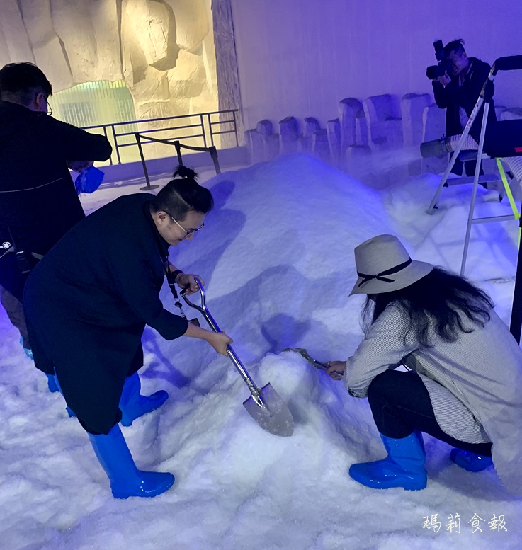 台中三井雪樂地,全台第一家恆溫20度雪場,台中就能堆雪人打雪仗,台中三井OUTLET,台中親子景點