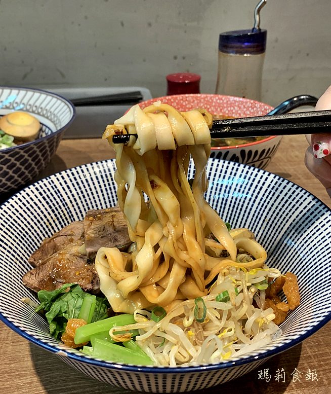 捷運台北站美食,平價麵食鄰近北車,老台客食麵菜單,平價台式麵食,老台客食麵,波波黛莉推薦平價麵食