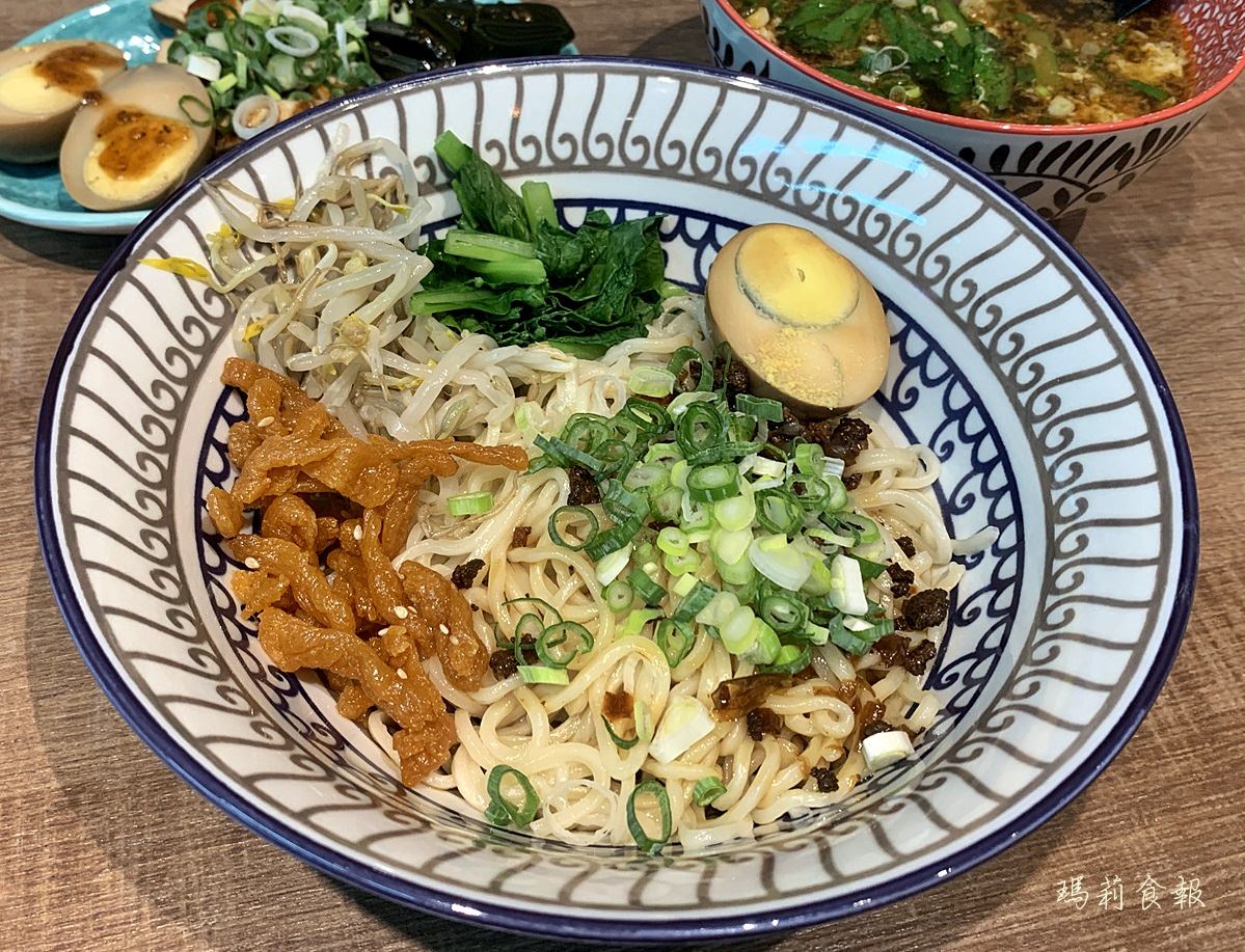 捷運台北站美食,平價麵食鄰近北車,老台客食麵菜單,平價台式麵食,老台客食麵,波波黛莉推薦平價麵食