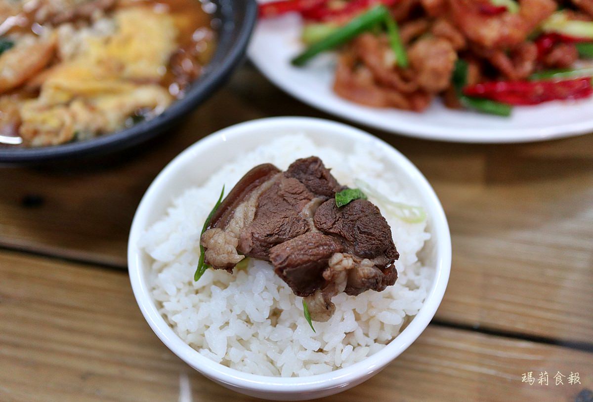 台中豐原美食,ㄎㄠ一杯臺菜料理,ㄎㄠ一杯菜單,平價台式熱炒,功夫芋頭鴨必點,平價台菜,古早味台菜