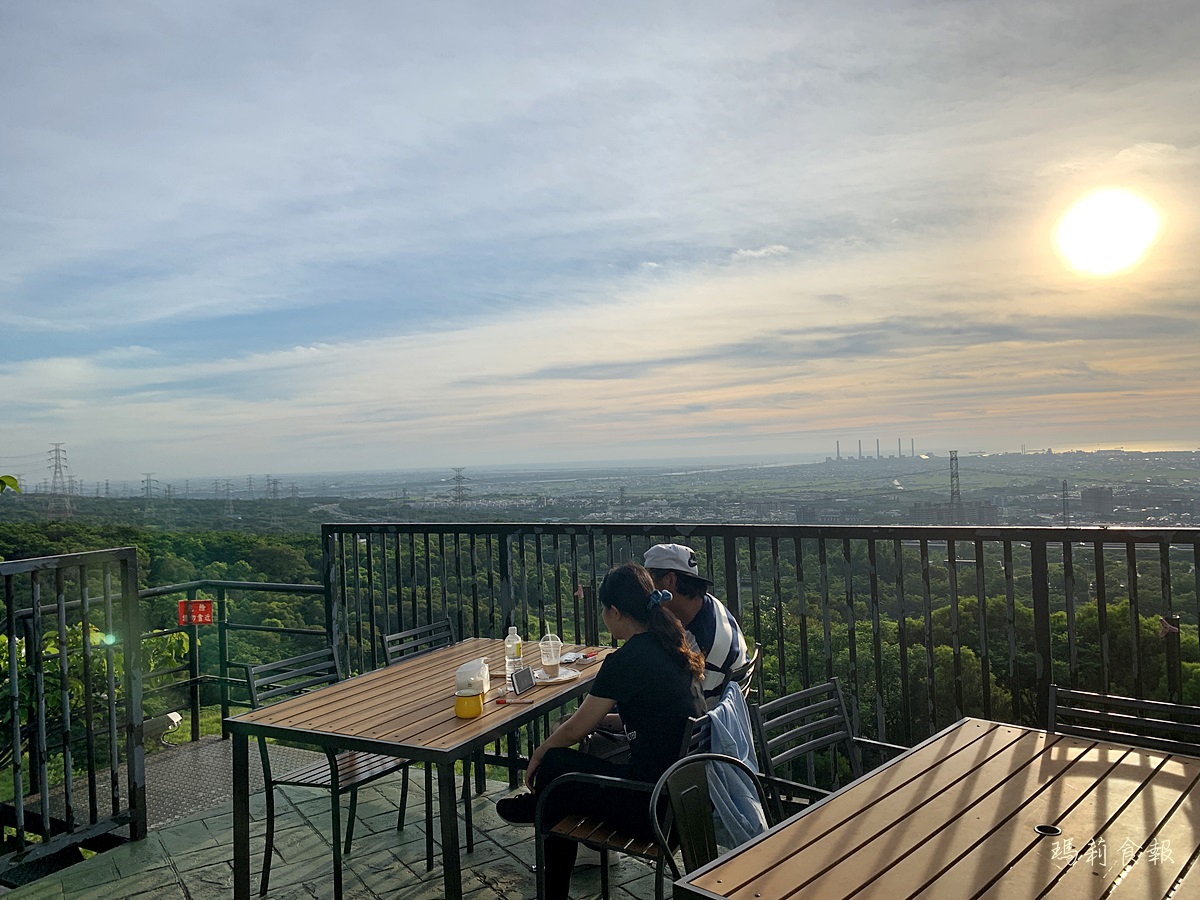 覓覓基地帆杋望海,台中海線百萬夜景,台中夜景,台中景觀餐廳 ,沙鹿景觀餐廳,沙鹿景點,覓覓基地,覓覓基地菜單,台中海線