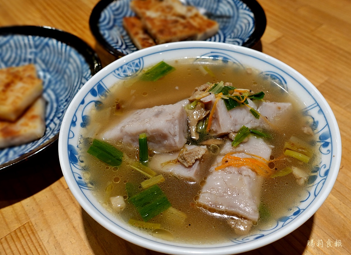 日日來美食館,第六市場美食,台中芋頭美食,日日來美食館菜單,大甲芋頭,台中西區美食, 金典綠園道商場,金典綠園道美食