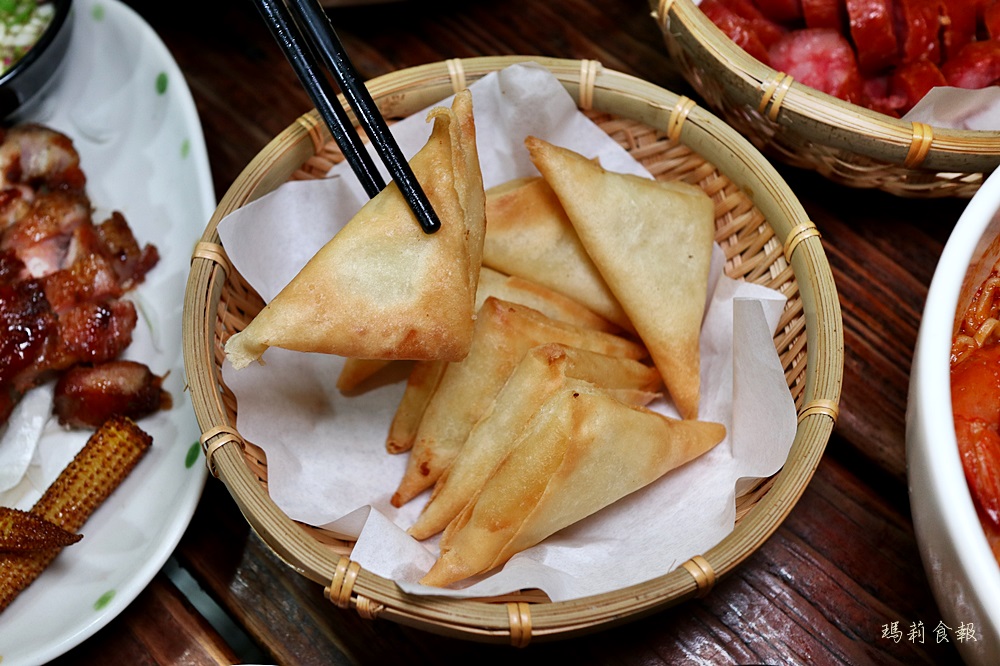 泰小葉,台中捷運文心崇德站美食,北屯泰國菜,北平路美食,台中平價泰式料理,台中泰國菜,泰小葉菜單,泰小葉泰式風味小食