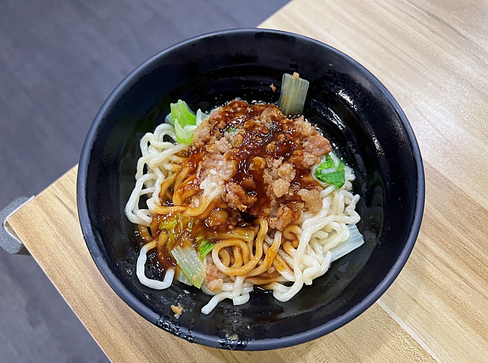 拾陸日小籠湯包餃子,台中小籠湯包推薦,古早味乾麵,台中北區美食