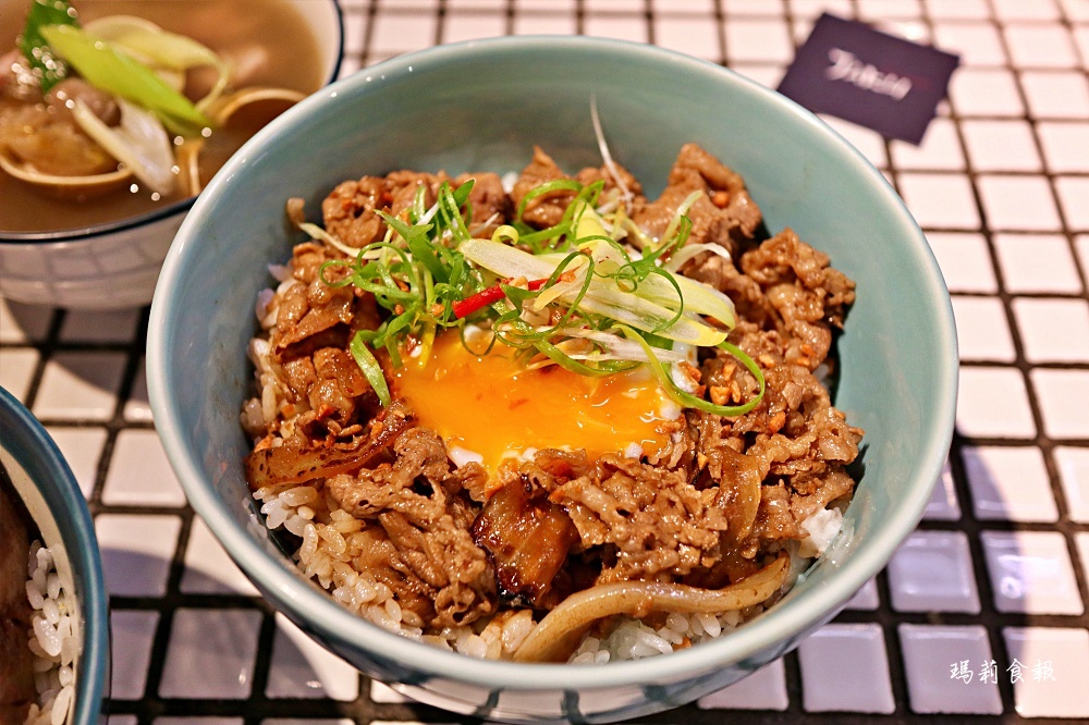 深夜雪花牛丼,雪花牛丼,TAKU 牛丼專賣店,TAKU 牛丼,台中西區美食,模範街美食