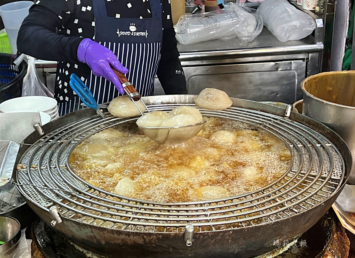 彰化老担阿璋肉圓｜在地人也愛的排隊名店，肉圓配龍骨髓湯好吃滿足