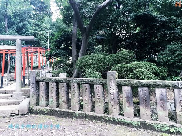 東京根津神社 (12).JPG