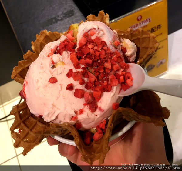 COLD STONE 酷聖石冰淇淋@中友百貨 (14).JPG