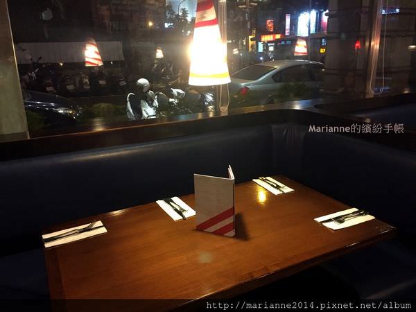 星期五美式餐廳 TGI FRIDAYS (9).JPG