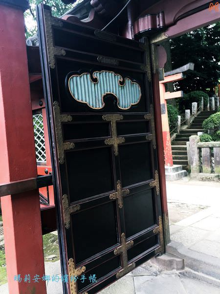 東京根津神社 (34).JPG