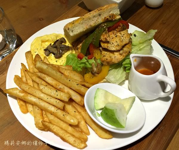 台中西區美食｜禾間糧倉＠博館店- 一整天都吃得到的XL 號豪華早午餐