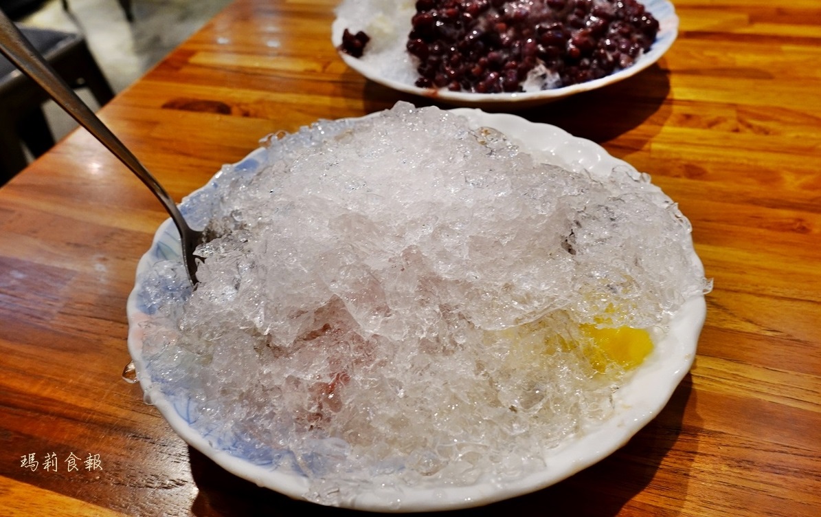 幸發亭蜜豆冰,古早味冰品甜湯,台中老冰店,台中蜜豆冰,香蕉油,幸發亭菜單,台中古早味